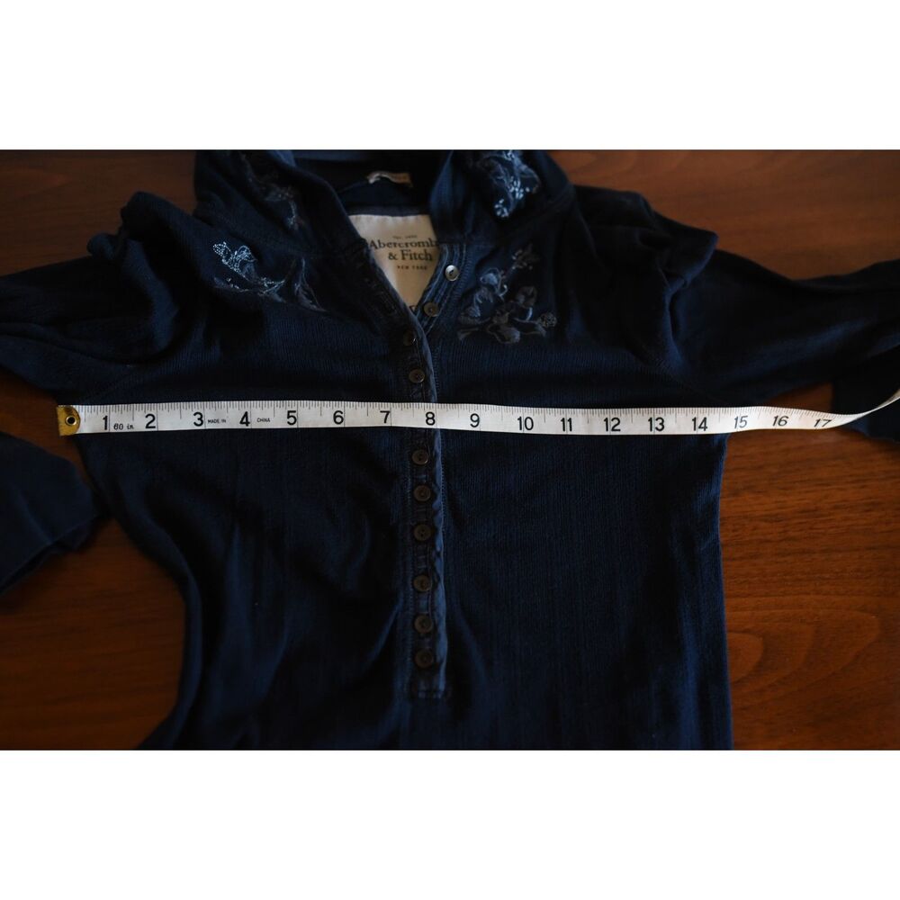 VTG Y2K Abercrombie Fitch Henley hoodie 3/4 sleeve floral embroidered bella swan - Picture 6 of 11
